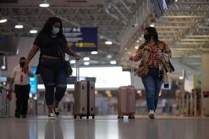 Brasil levanta la suspensión a los vuelos desde seis países de África - Mundo - ABC Color