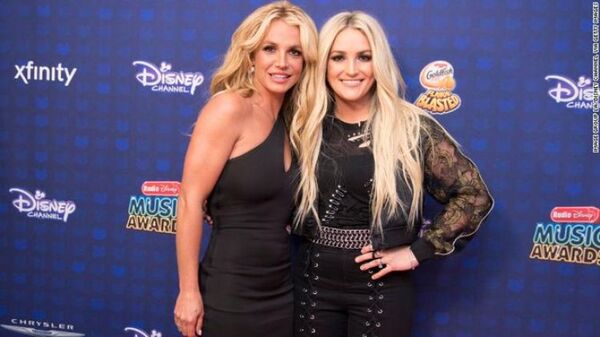 Britney amenazó legalmente a su hermana por usar su nombre