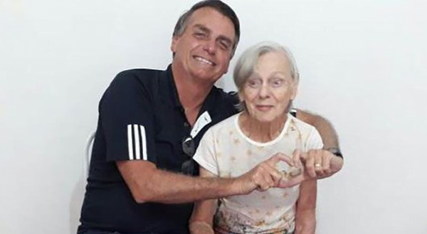 Muere la madre del presidente brasileño Jair Bolsonaro - Noticiero Paraguay