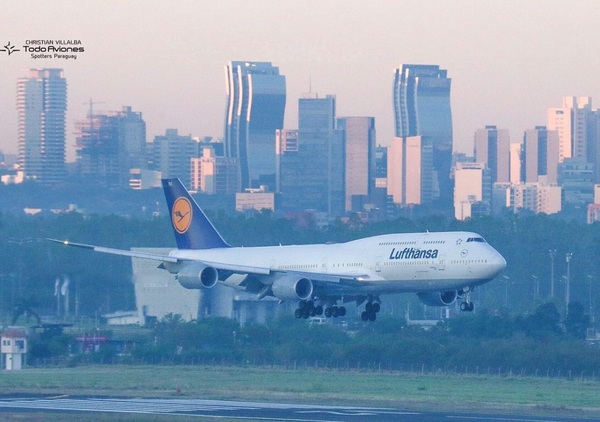 El gigante de los cielos: Un boeing aterrizó en el aeropuerto Silvio Pettirossi