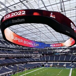 La pantalla infinita de la Super Bowl - El Independiente