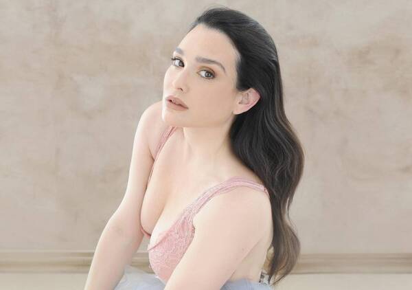 Crónica / ¡A Lali González se le juntó el ganado!