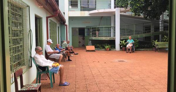 La Nación / COVID positivo en el hogar de ancianos y el penal de Encarnación