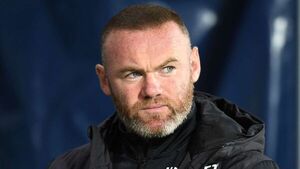 Rooney asegura que no tiene oferta del Everton