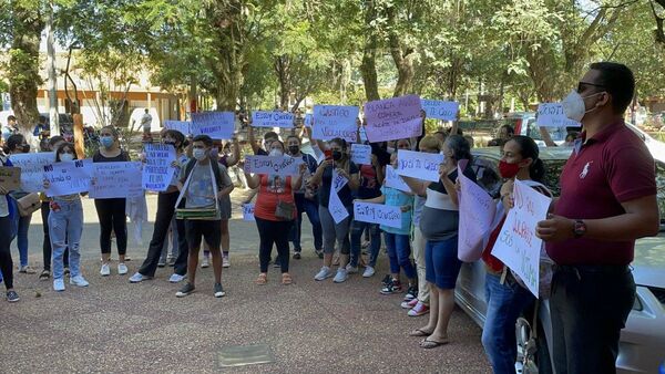 Mujeres se manifiestan para exigir imputación a bomberos por abuso