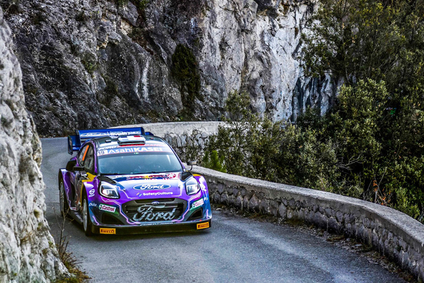 Loeb manda en la primera etapa del Rally de Montecarlo