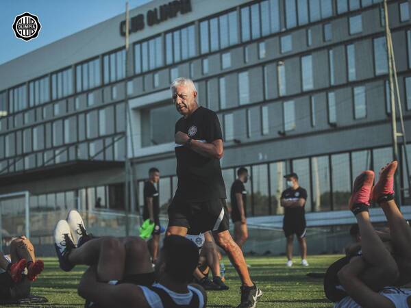 Crónica / Así chulea Olimpia el calorazo a la hora de las prácticas