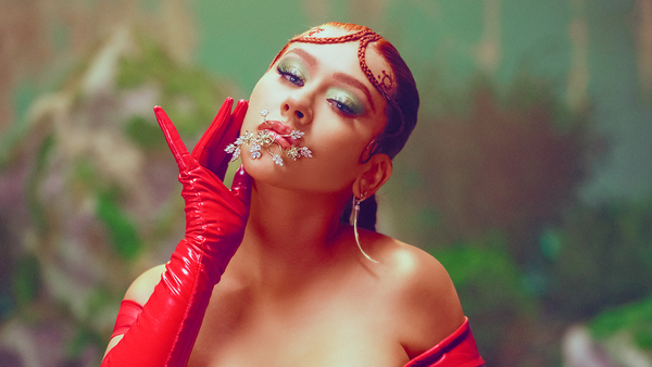 Christina Aguilera lanza "La fuerza", primer disco en español en dos décadas