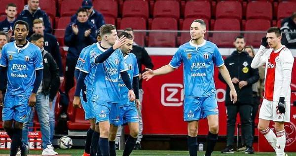 Crónica / Copa de Holanda: Le hacen el “Pasillo” a un jugador con cáncer