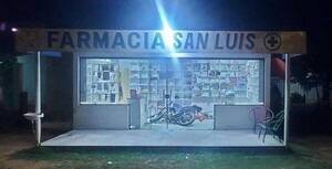Crónica / Tragó una curva y murió en una farmacia