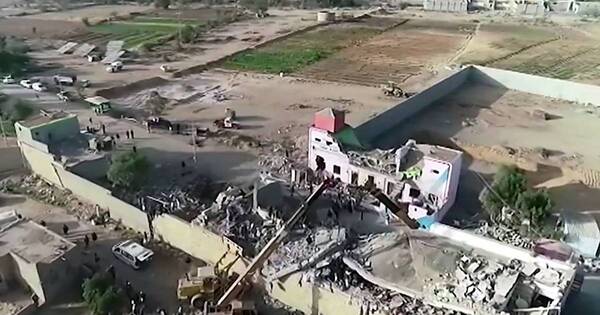 La Nación / Al menos 70 muertos en bombardeo