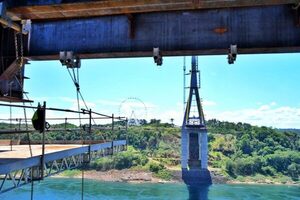 Dovelas del Puente de la Integración están a 280 metros de completar el vano central