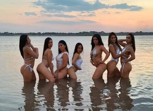 Crónica / ¡Ndetavyonde! Modelos posaban semiopívo hasta que ¡crack! ¡Pirañas las atacaron!