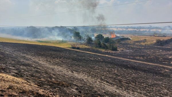 Aseguran que la Central Yacyretá y Aña Cuá no están en riesgo por los focos de incendio - .::Agencia IP::.