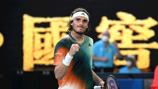Tsitsipas y Medvedev avanzan a octavos