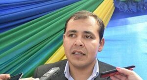 Denuncian que intendente de Ayolas no paga el salario a funcionarios hace 7 meses