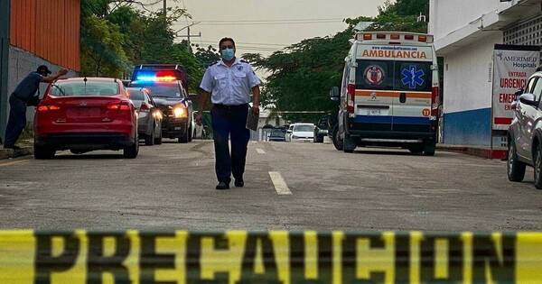 La Nación / Balacera en balneario de Cancún resulta en dos turistas muertos