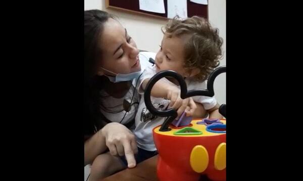Niño de Coronel Oviedo escucha por primera vez la voz de su madre gracias a un implante coclear – Prensa 5
