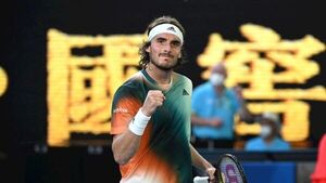Tsitsipas y Medvedev avanzan a octavos