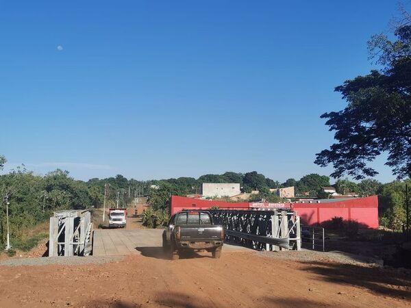Habilitan puente metálico en Capiatá - Nacionales - ABC Color