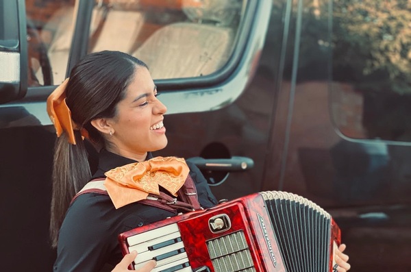 Mily Brítez ya está cantando en México - Te Cuento Paraguay
