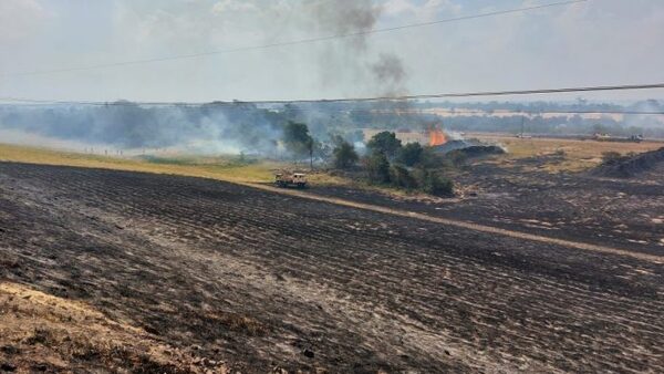 Central de Yacyretá y Aña Cuá fuera de peligro, tras ola de incendio