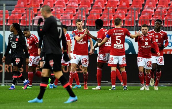 El Brest frena al campeón - Fútbol Internacional - ABC Color