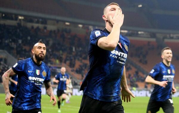 Dzeko blinda el liderato del Inter en el minuto 90 - Fútbol Internacional - ABC Color