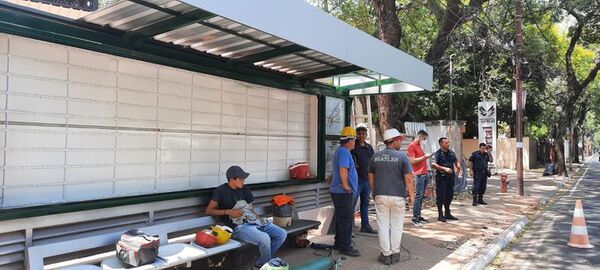 Constructora de Enex desmontó parada de buses sin autorización municipal - Nacionales - ABC Color