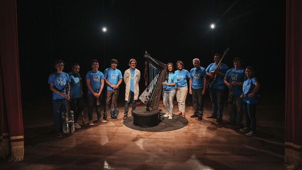 Orquesta paraguaya H2O se presenta en Dubai con arpa de agua