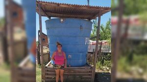 Dejan morir a sus gallinas y chanchos por falta de agua