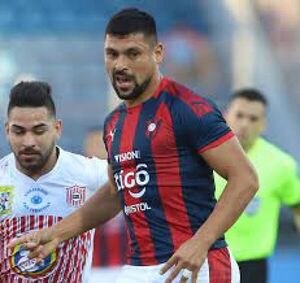 Juan Patiño, convocado de urgencia en la Albirroja