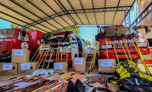 Diario HOY | Realizan importante donación al Cuerpo de Bomberos Voluntarios de Villeta
