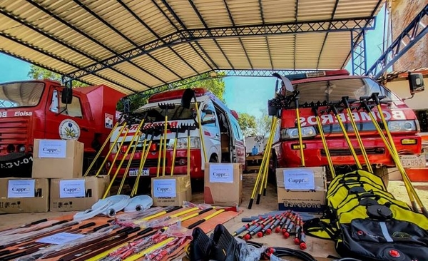 Diario HOY | Realizan importante donación al Cuerpo de Bomberos Voluntarios de Villeta