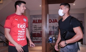 Diario HOY | Juan Patiño sustituye a Roberto Fernández en la Albirroja