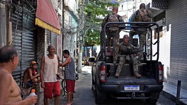 El controvertido ensayo de Río de Janeiro para intervenir favelas - .::Agencia IP::.