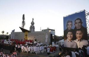 Beatifican en El Salvador a sacerdotes asesinados por militares