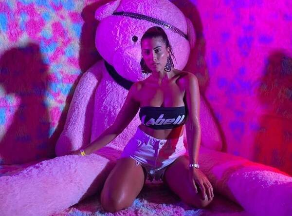 Crónica / "Le gusta el sexo en exceso", el hit con el que se "sacudió" Vita Aranda