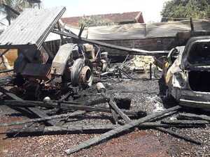 Incendio consume varios vehículos, electrodomésticos y hasta insumos agrícolas en Capitán Meza.