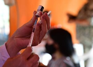 Según la OPS, mañana llegan vacunas donadas por Alemania, a través de Covax - ADN Digital