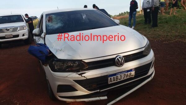 Un hombre que llegaba de viaje fue embestido por un automóvil en Itapopó y falleció