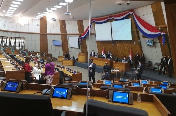 Diputados vuelven a sesiones presenciales desde hoy: Tratarán ley de emergencia sanitaria