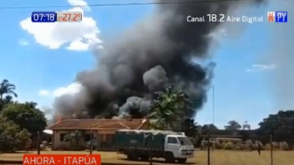 Voraz incendio en Capitán Meza | Noticias Paraguay