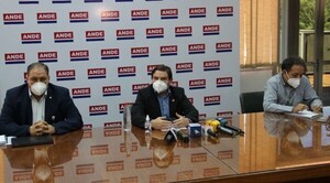 ANDE detecta 137 puntos críticos: Cortes a causa de sobrecarga de transformadores en Asunción