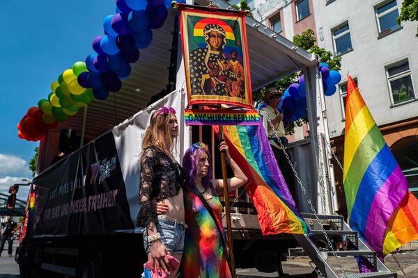 Católicos homosexuales denuncian en Alemania política “discriminatoria” de la iglesia - Mundo - ABC Color
