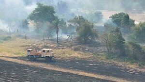 Yacyretá colabora en extinción de incendios