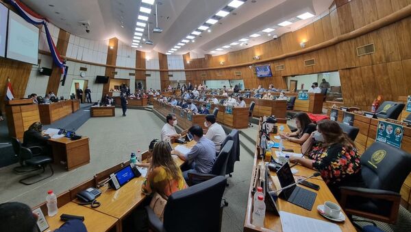Diputados dilata compra de vacunas con cambios en Ley de Emergencia