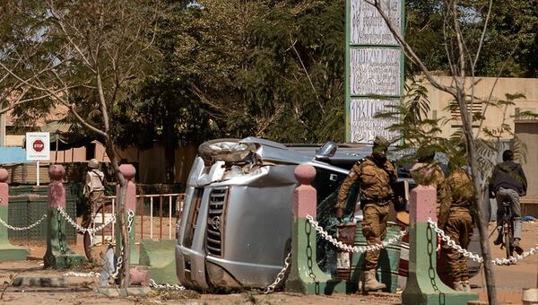 Presidente de Burkina Faso pide deponer las armas a militares sublevados - Mundo - ABC Color