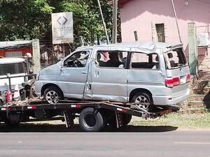 Crónica / Chofer de furgón en el que murieron 8 personas, se expone a imputación