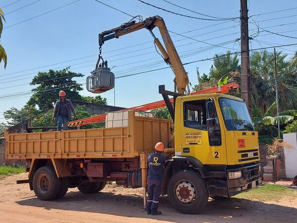 ANDE promete más transformadores y podría actuar de oficio por cargas no declaradas - Nacionales - ABC Color
